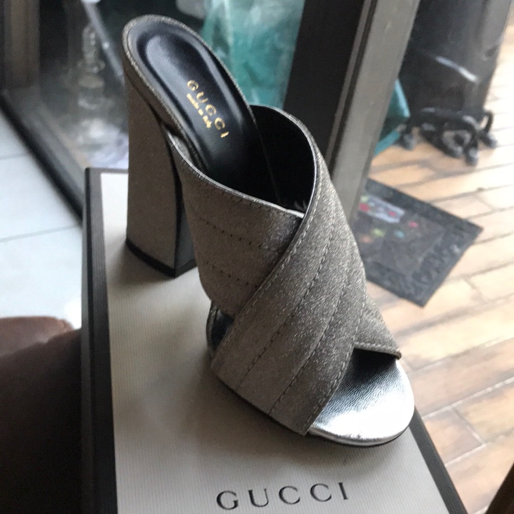Gucci sparkle sandal heel
